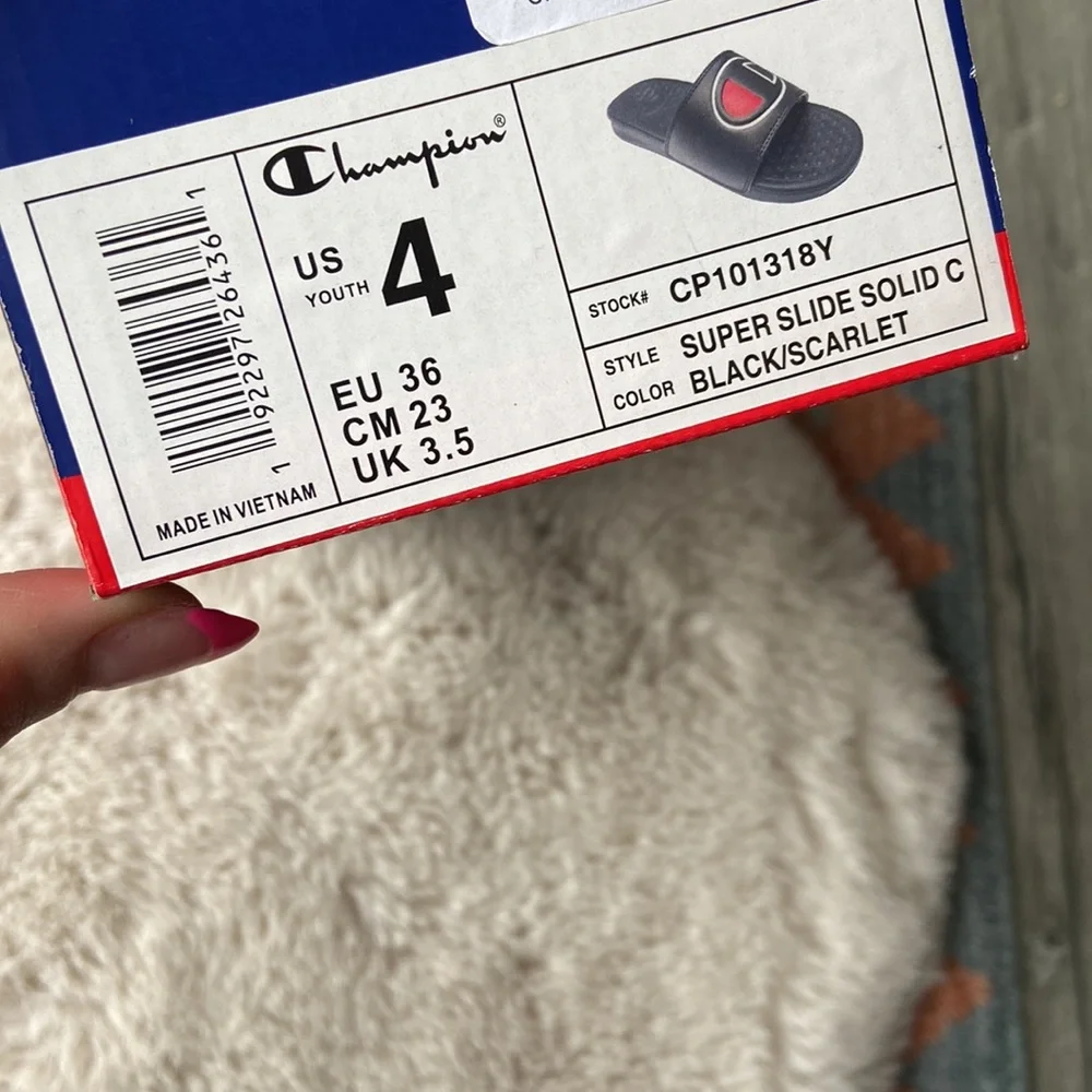 Champion kids super slide sandal black athletic slip on logo shoe boys size 4